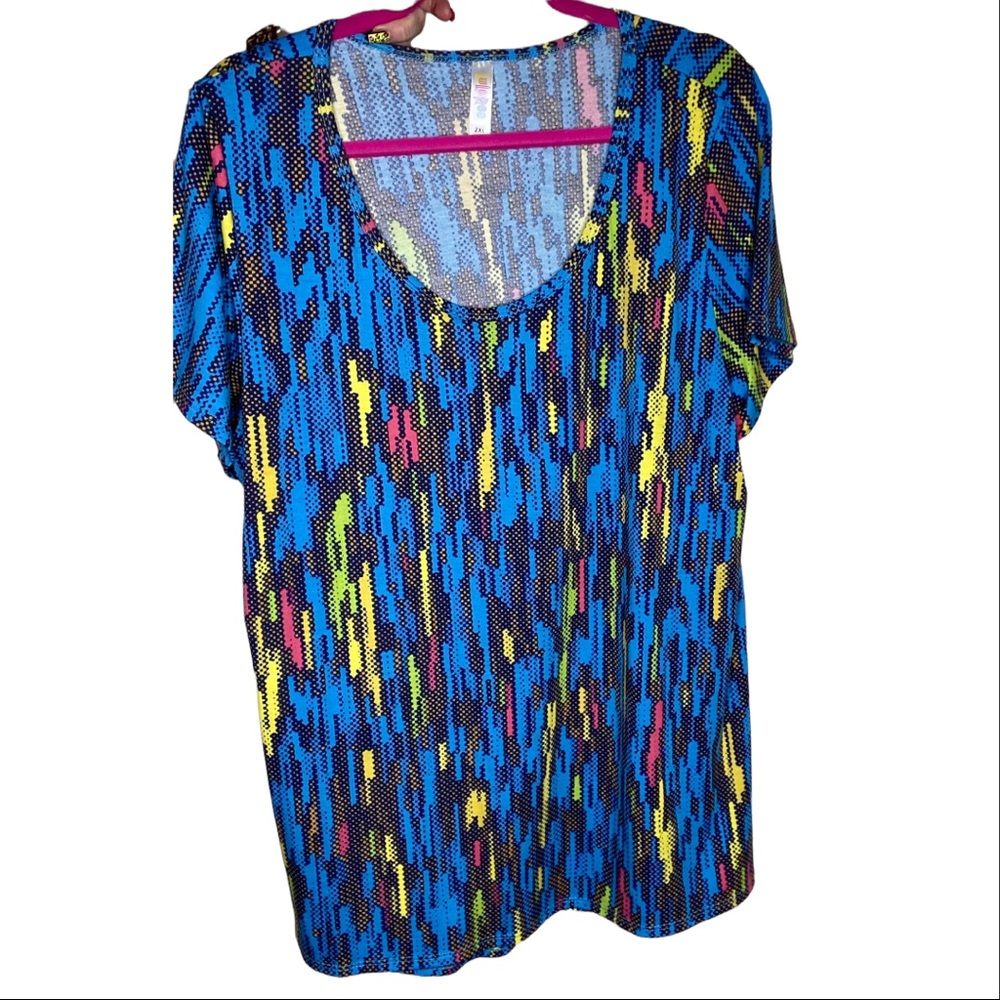 Colorful LulaRoe Classic SS Tee